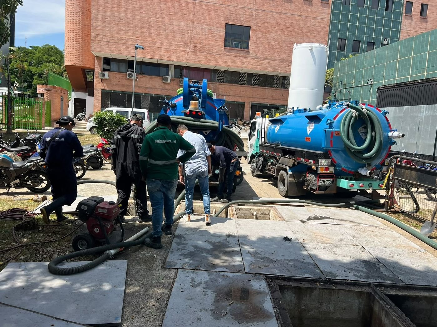 Limpieza de pozo séptico en conjunto residencial de Santander